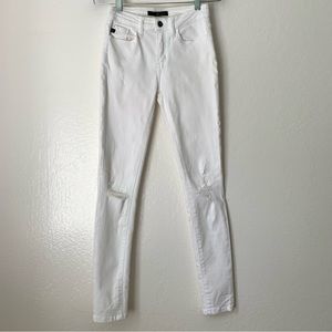 KanCan Distressed Skinny Jeans - Size 24